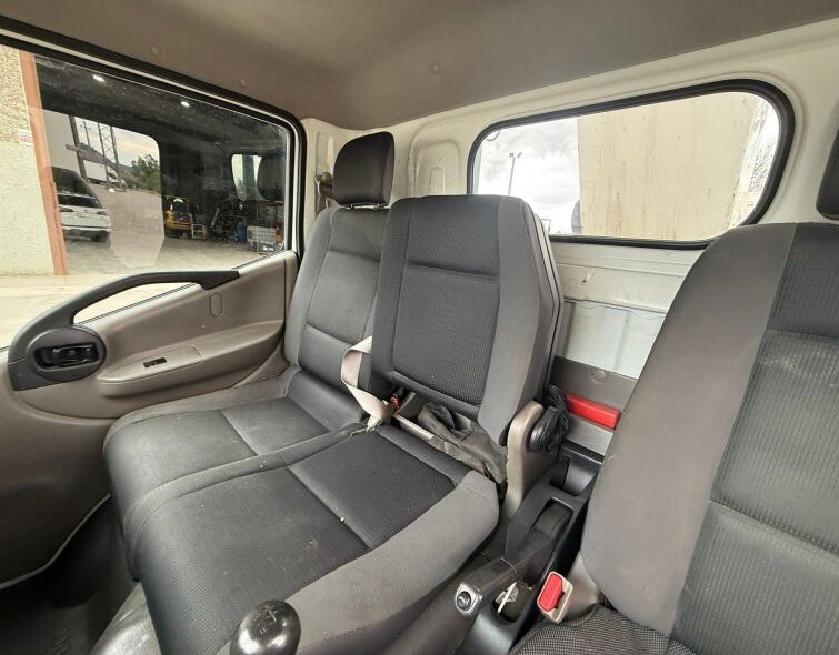 NISSAN  CABSTAR NT400 CESTA ELEVADORA 
